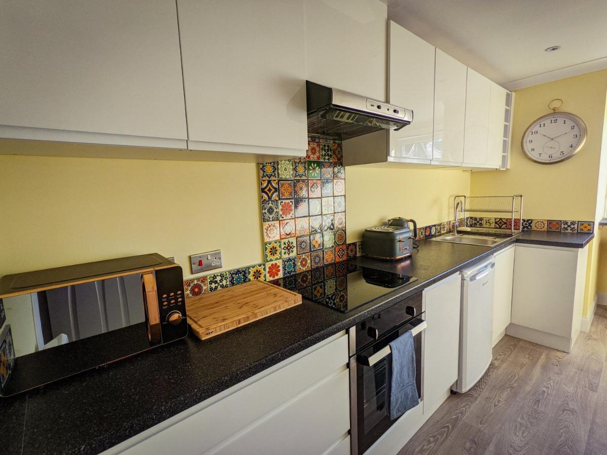 Beautiful Spacious Central Flat, Питлохри Экстерьер фото